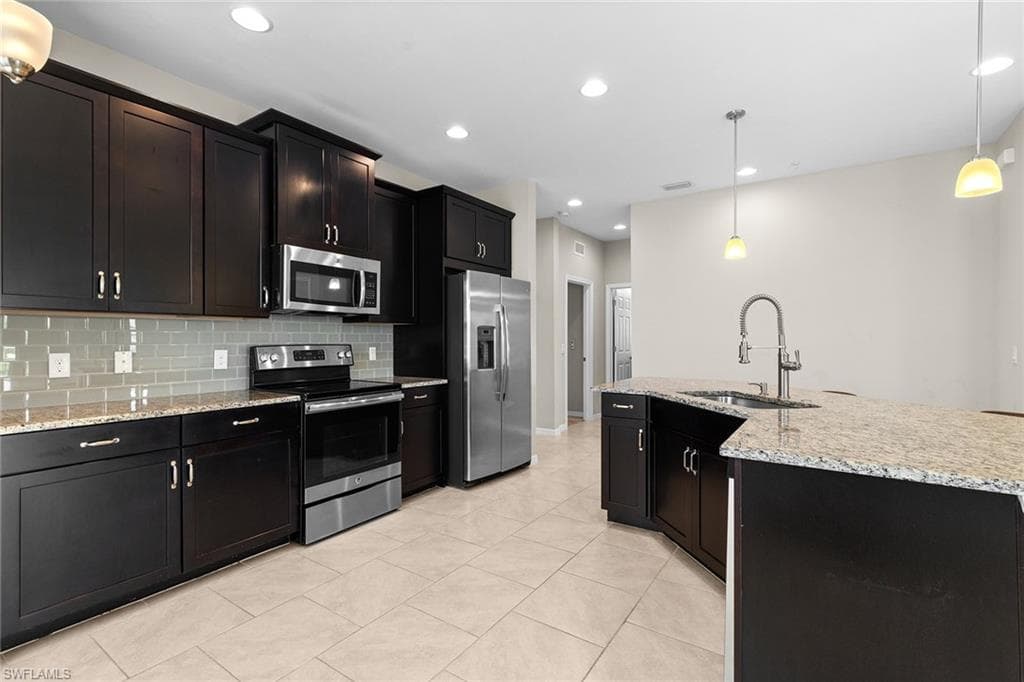 18218 Creekside Preserve Loop 202, Fort Myers, FL 33908-6