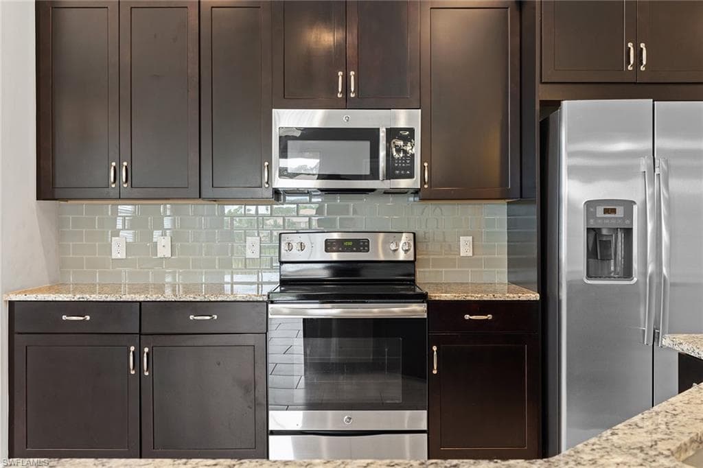 18218 Creekside Preserve Loop 202, Fort Myers, FL 33908-7