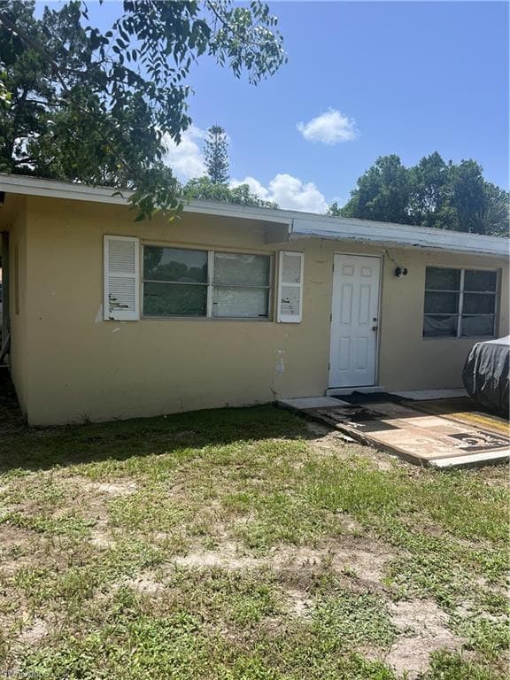 1763 Glenway Ct, Fort Myers, FL 33916-2