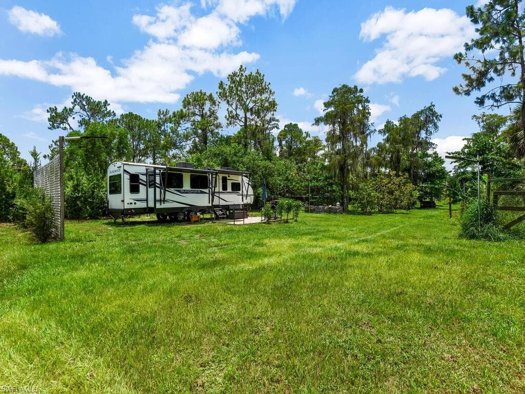 4380 20th Ave NE, Naples, FL 34120-43