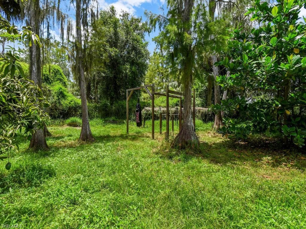 4380 20th Ave NE, Naples, FL 34120-46