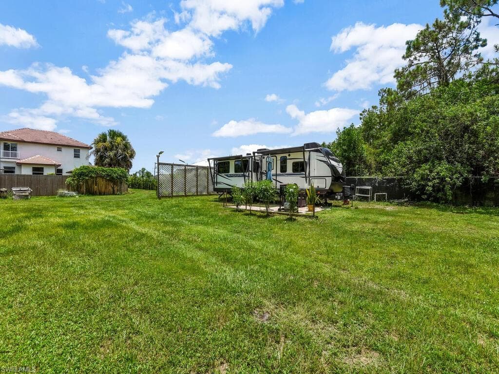 4380 20th Ave NE, Naples, FL 34120-47
