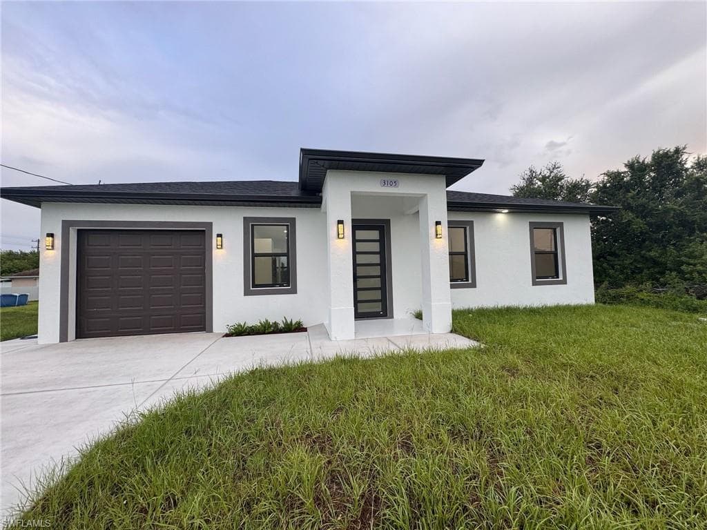 3105 11th St SW, Lehigh Acres, FL 33976-1