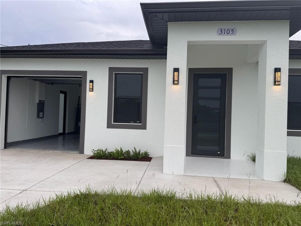 3105 11th St SW, Lehigh Acres, FL 33976-4
