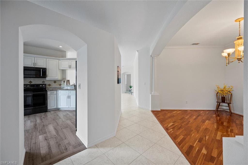 7750 Haverhill Ct, Naples, FL 34104-16