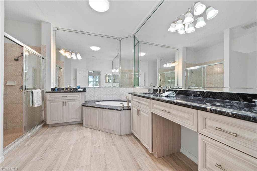 7750 Haverhill Ct, Naples, FL 34104-23