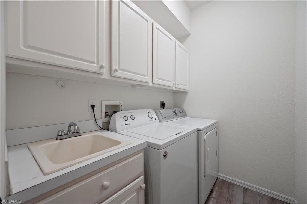 7750 Haverhill Ct, Naples, FL 34104-30