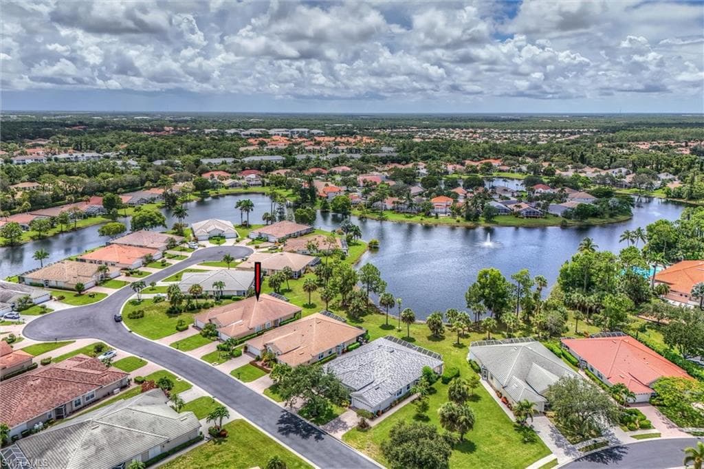 7750 Haverhill Ct, Naples, FL 34104-7