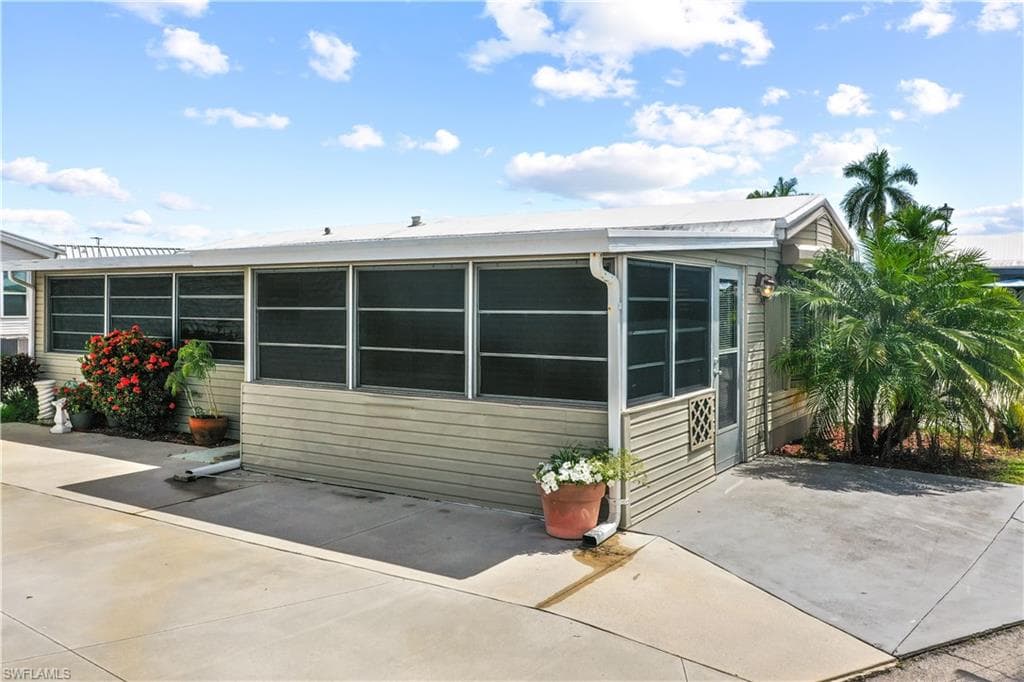 11641 Cardiff Dr, Fort Myers, FL 33908-15