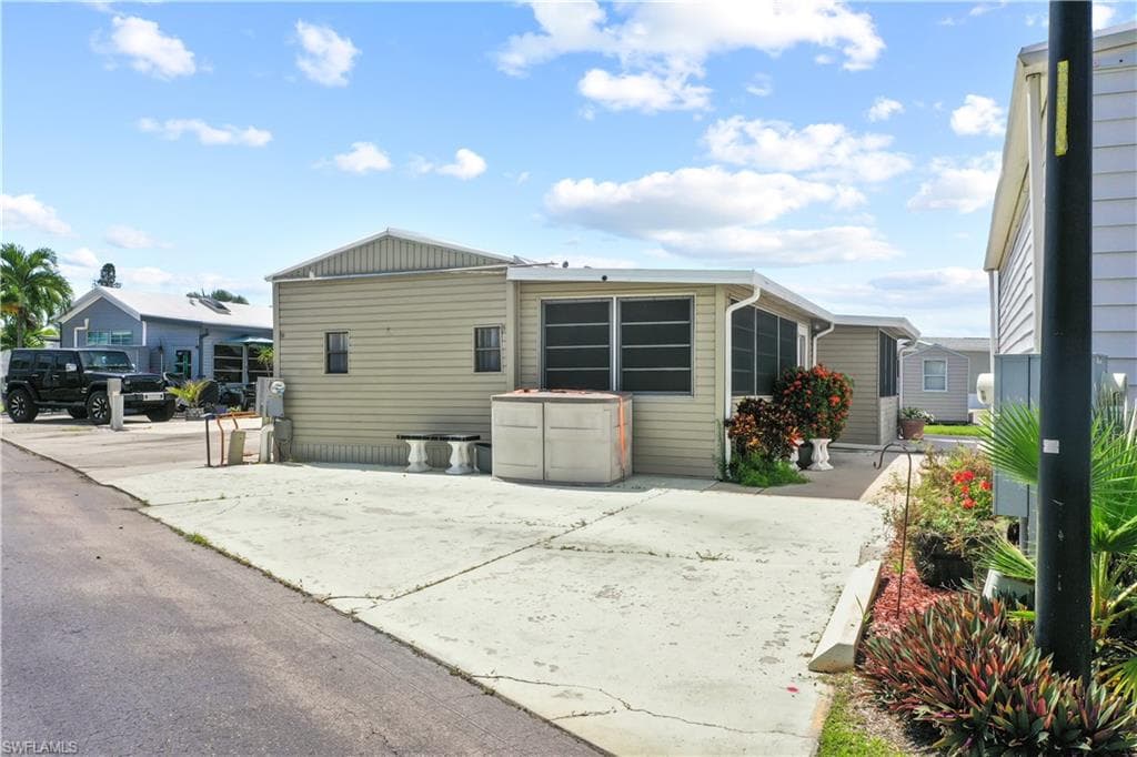 11641 Cardiff Dr, Fort Myers, FL 33908-16