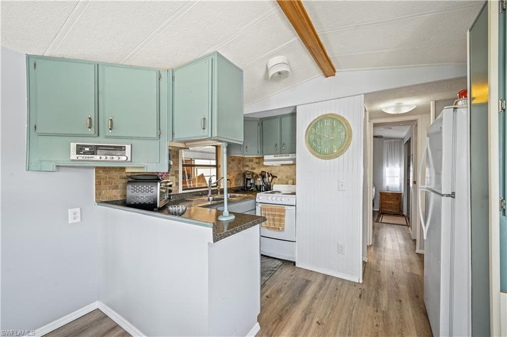 11641 Cardiff Dr, Fort Myers, FL 33908-6
