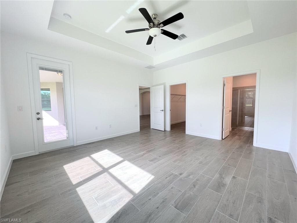 1388 Birdie Dr, Naples, FL 34120-18