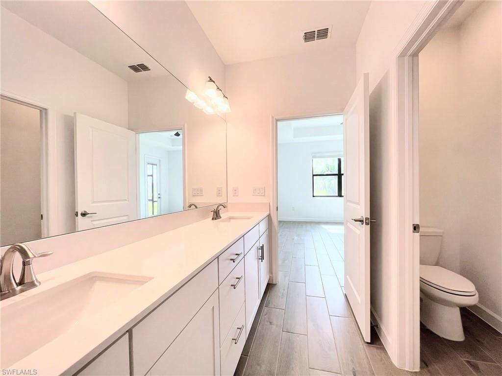 1388 Birdie Dr, Naples, FL 34120-21