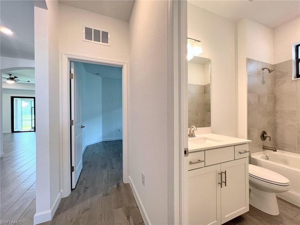 1388 Birdie Dr, Naples, FL 34120-30