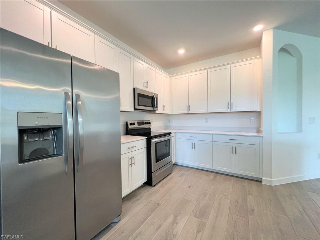 1388 Birdie Dr, Naples, FL 34120-8