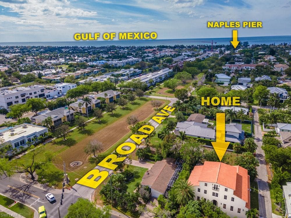 1160 8th St S, Naples, FL 34102-50