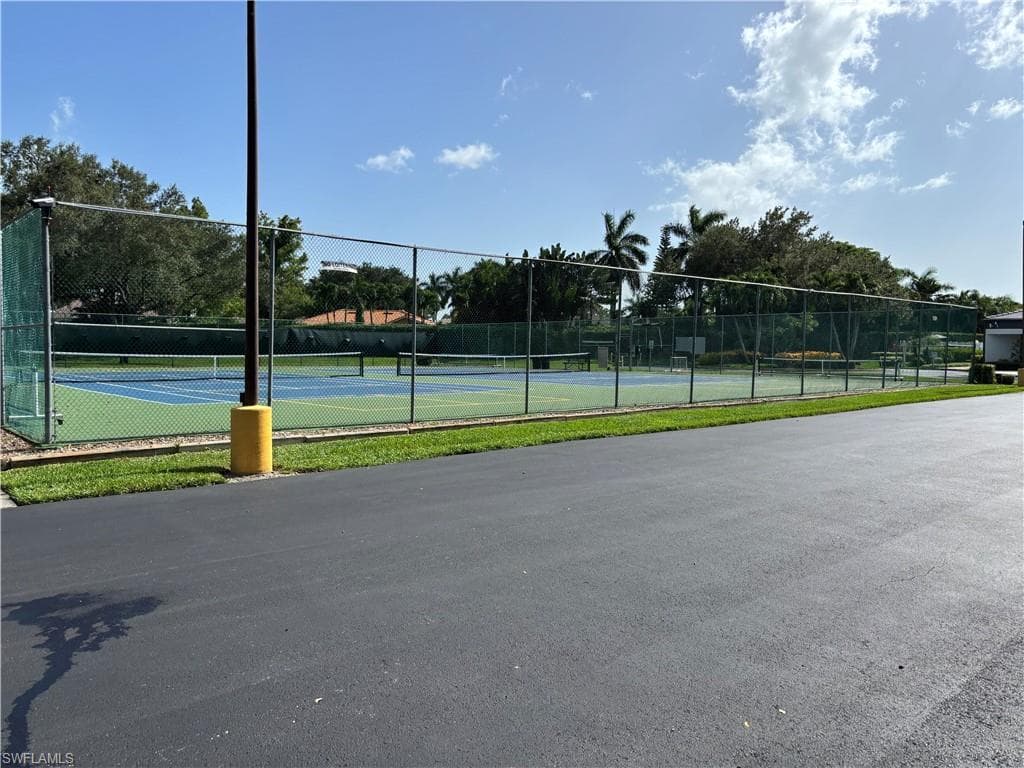 852 Belville Blvd, Naples, FL 34104-17