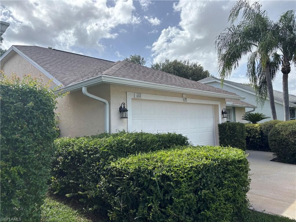 852 Belville Blvd, Naples, FL 34104-24