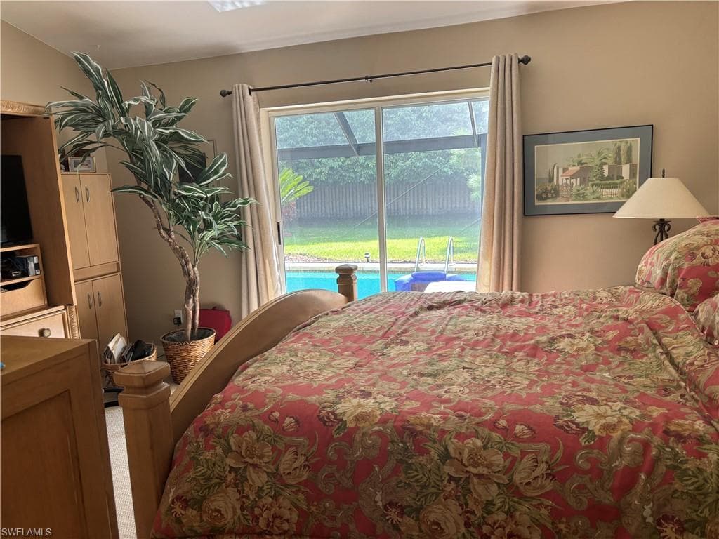 852 Belville Blvd, Naples, FL 34104-6