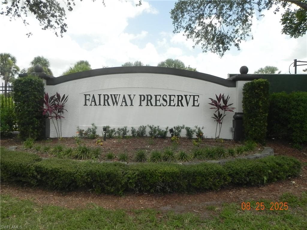 7905 Preserve Cir 111, Naples, FL 34119-1