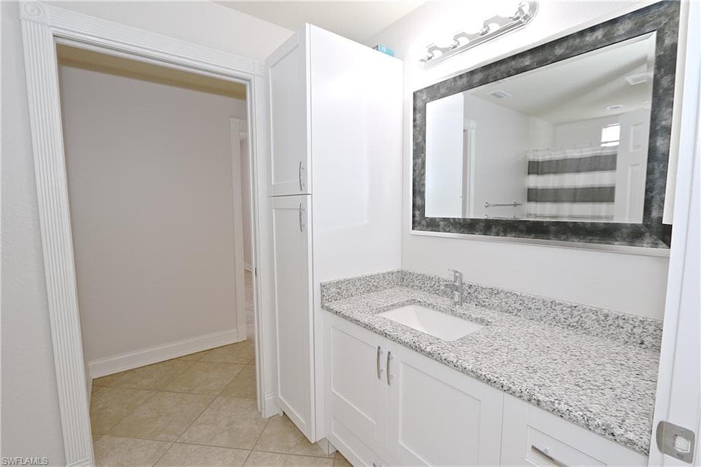 7905 Preserve Cir 111, Naples, FL 34119-21