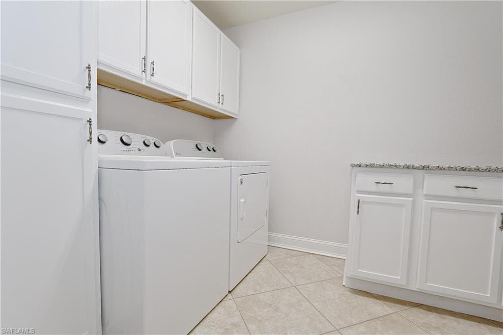 7905 Preserve Cir 111, Naples, FL 34119-23