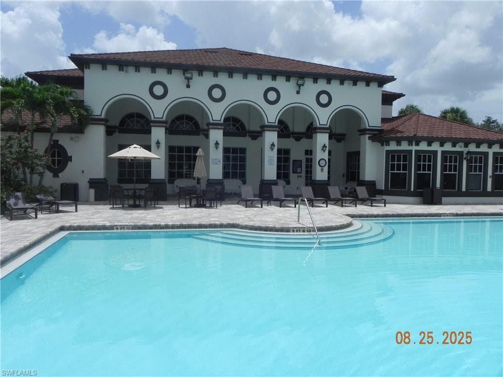 7905 Preserve Cir 111, Naples, FL 34119-26