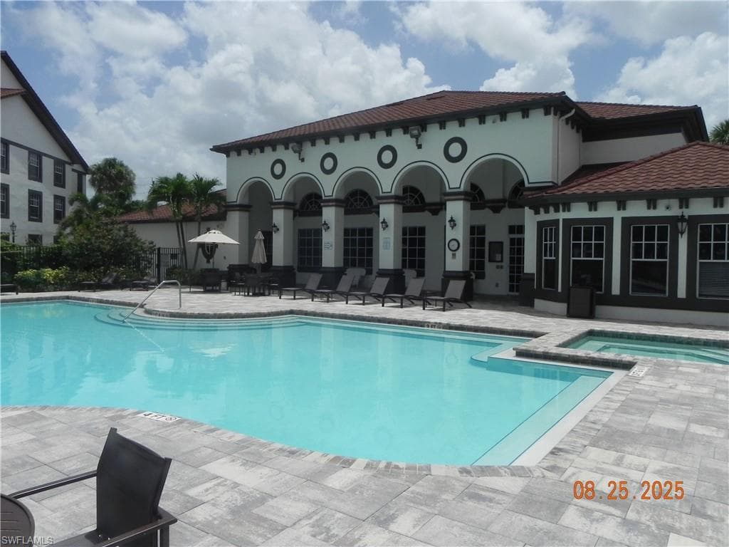 7905 Preserve Cir 111, Naples, FL 34119-27