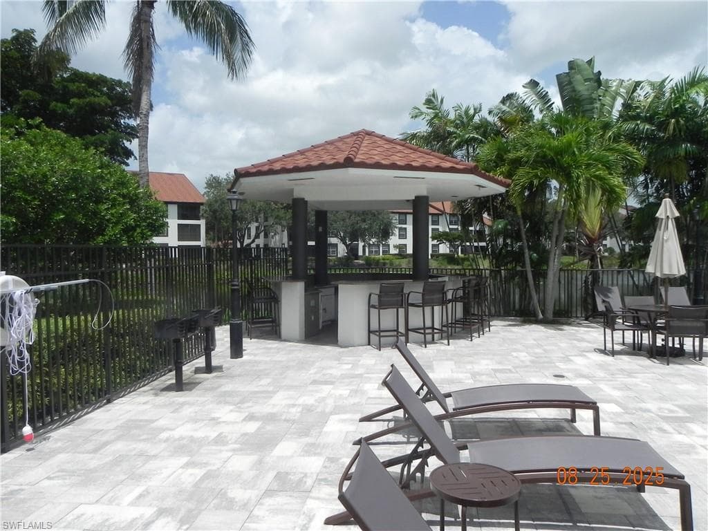 7905 Preserve Cir 111, Naples, FL 34119-29