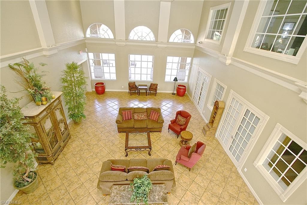 7905 Preserve Cir 111, Naples, FL 34119-33