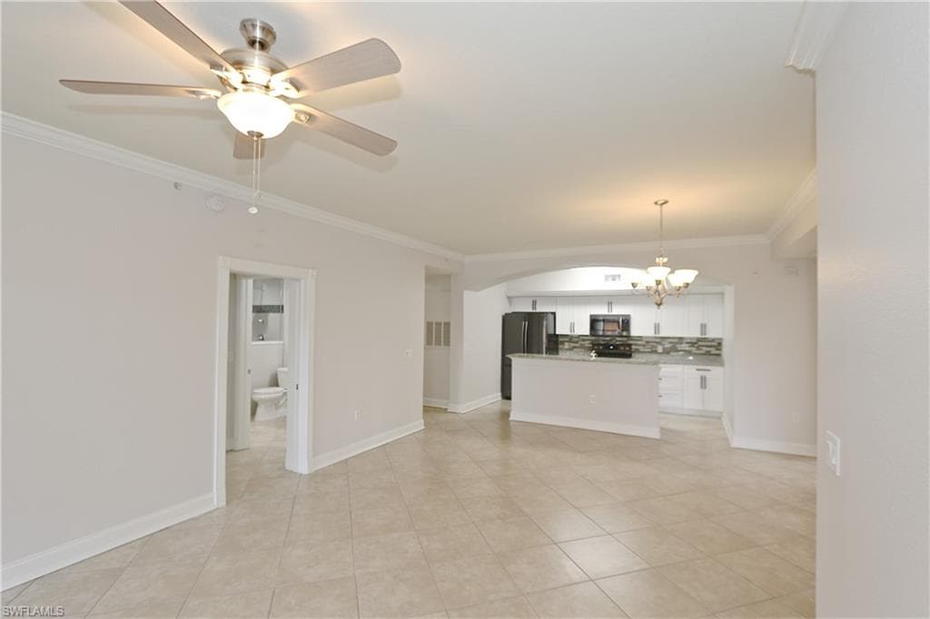 7905 Preserve Cir 111, Naples, FL 34119-8
