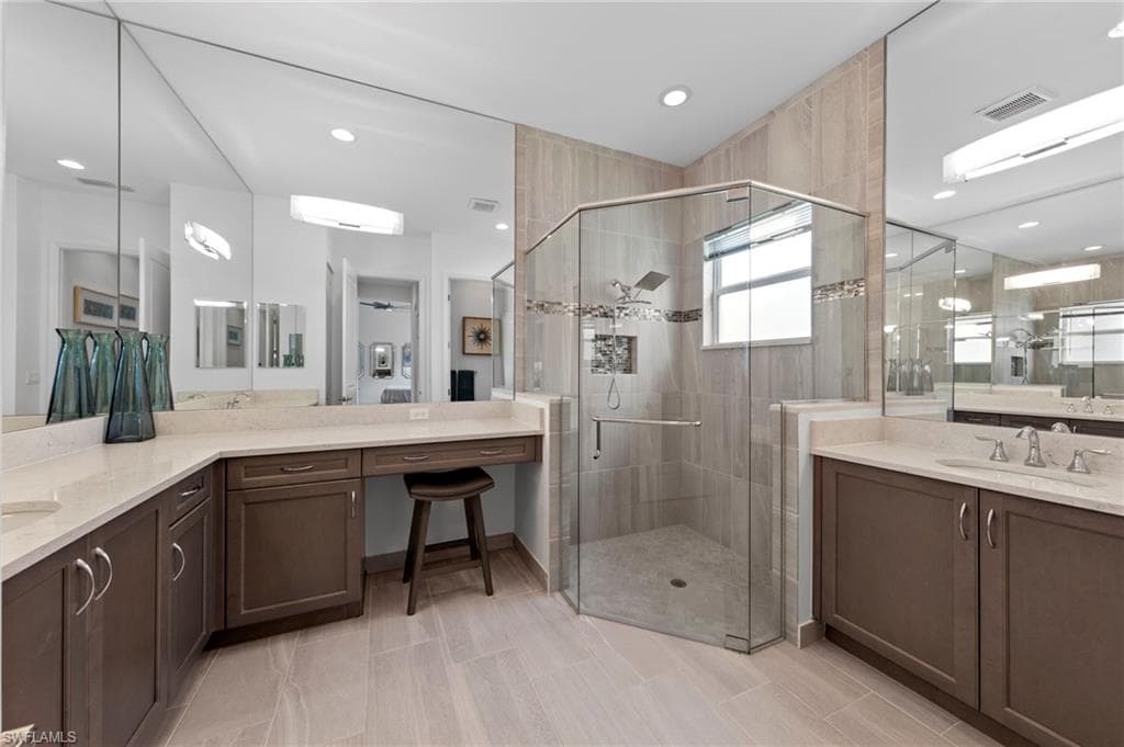 28471 Montecristo Loop, Bonita Springs, FL 34135-9