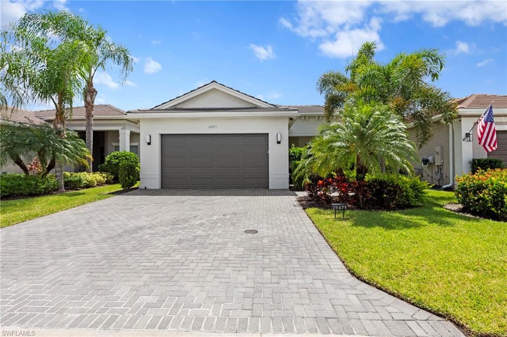 28471 Montecristo Loop, Bonita Springs, FL 34135-33