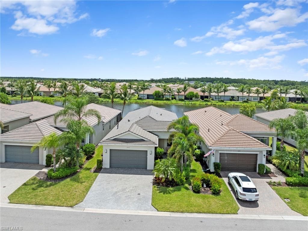 28471 Montecristo Loop, Bonita Springs, FL 34135-37