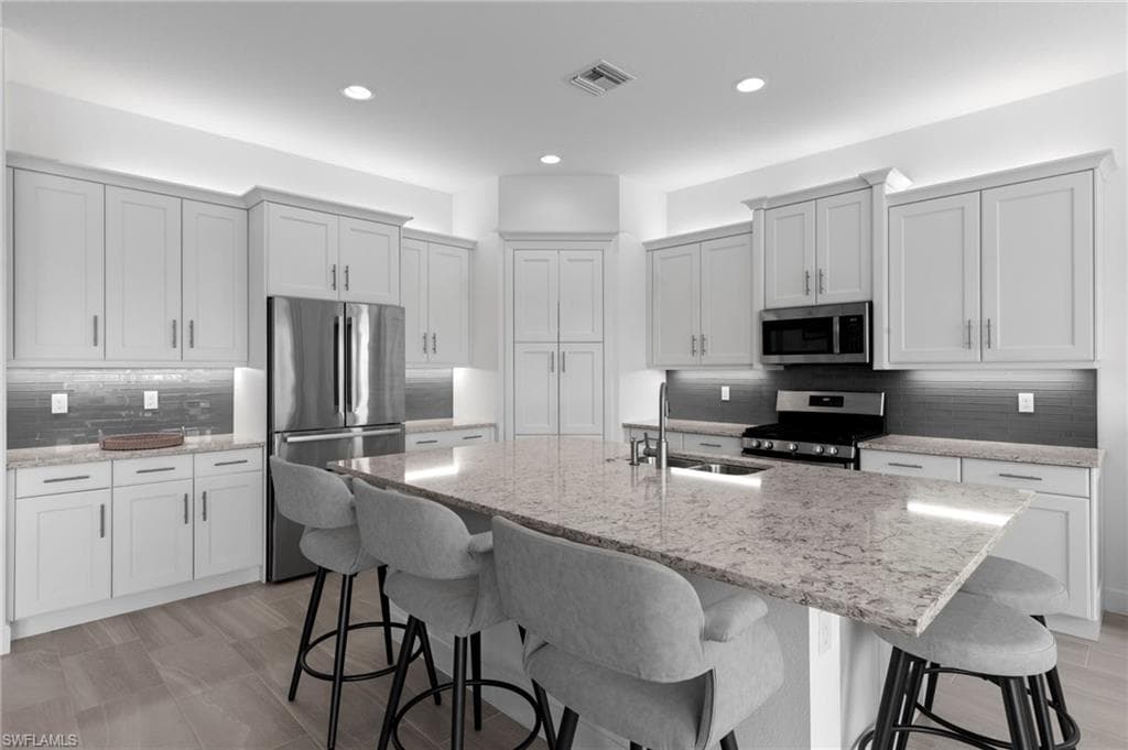 28471 Montecristo Loop, Bonita Springs, FL 34135-5