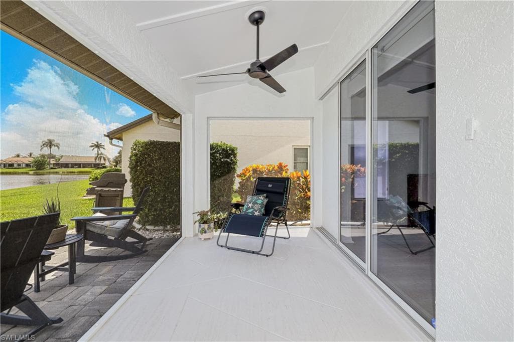 22589 Island Lakes Dr, Estero, FL 33928-33