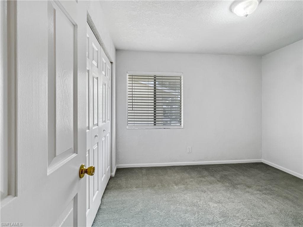 4613 Bayshore Dr B7, Naples, FL 34112-26