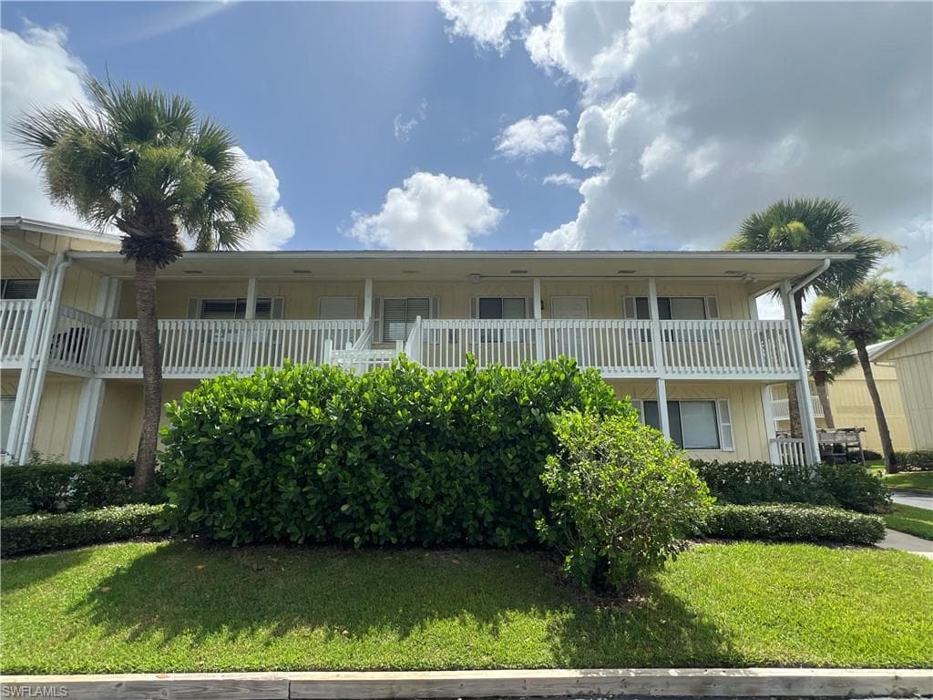 4613 Bayshore Dr B7, Naples, FL 34112-38