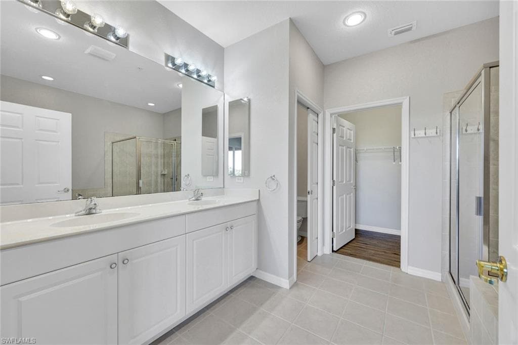 9621 Spanish Moss Way 3831, Bonita Springs, FL 34135-10