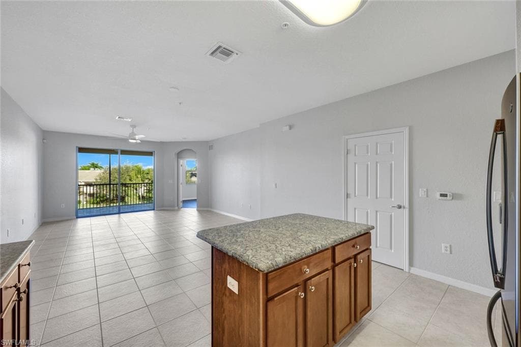 9621 Spanish Moss Way 3831, Bonita Springs, FL 34135-15