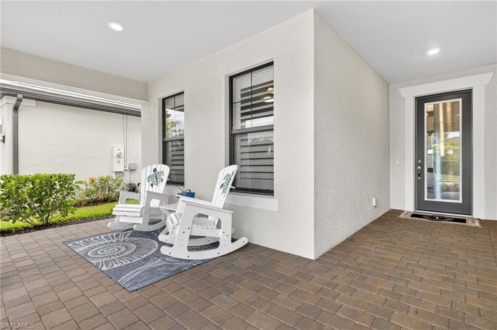 19084 Marquesa Dr, Fort Myers, FL 33913-25