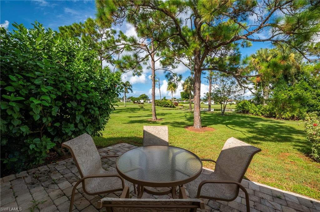 1006 Pine Isle Ln 1006, Naples, FL 34112-20