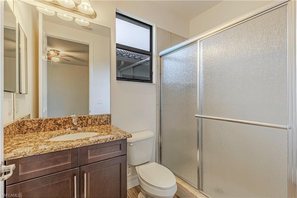 13852 Luna Dr, Naples, FL 34109-18