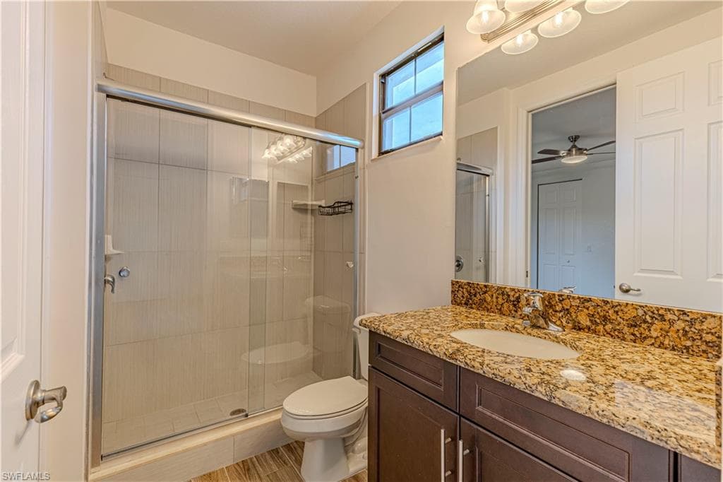 13852 Luna Dr, Naples, FL 34109-20