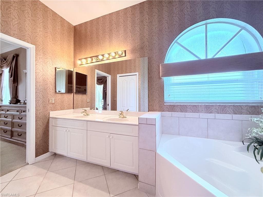 7956 Kilkenny Way G55, Naples, FL 34112-25