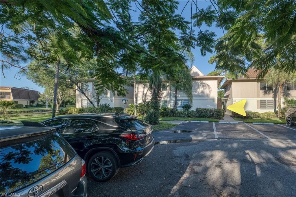 19 Bob O Link Ct A, Naples, FL 34105-34