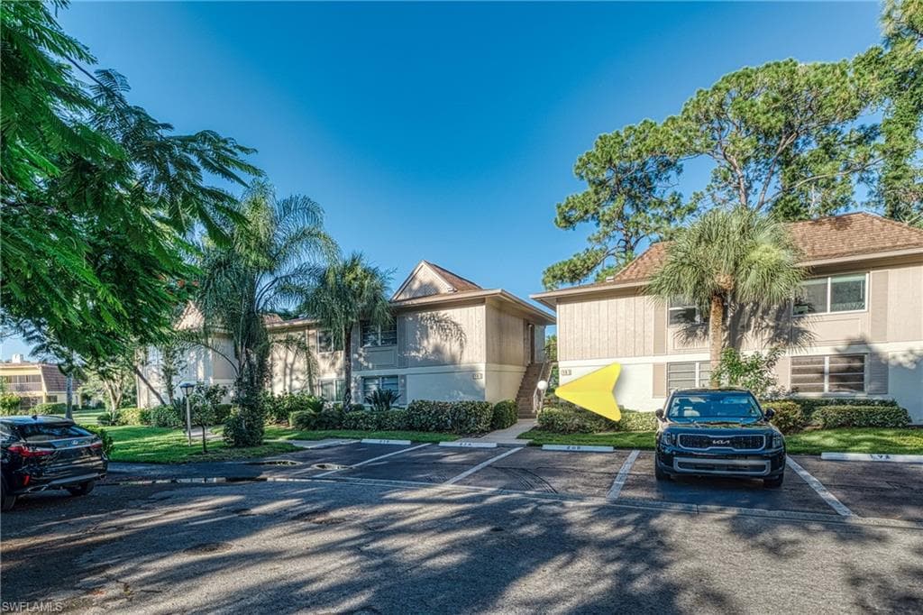 19 Bob O Link Ct A, Naples, FL 34105-3