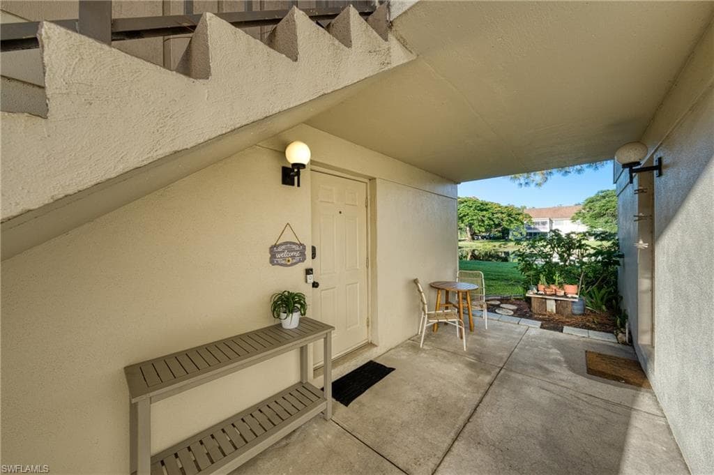 19 Bob O Link Ct A, Naples, FL 34105-4