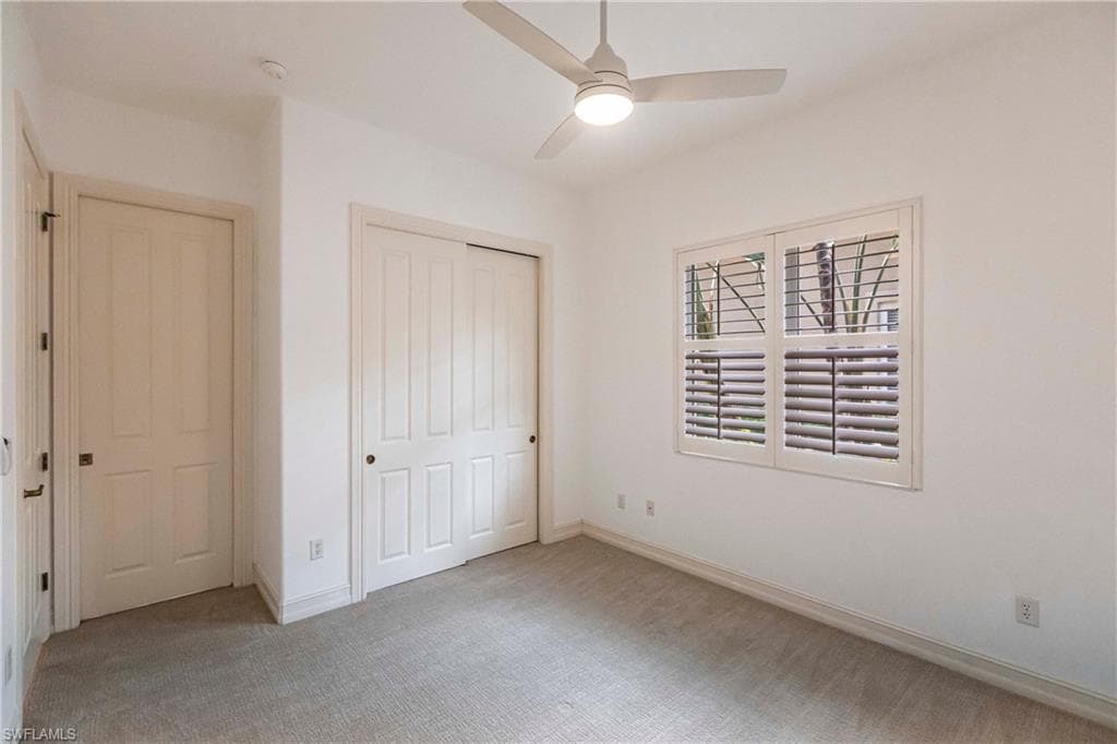 8886 Shenendoah Cir, Naples, FL 34113-20