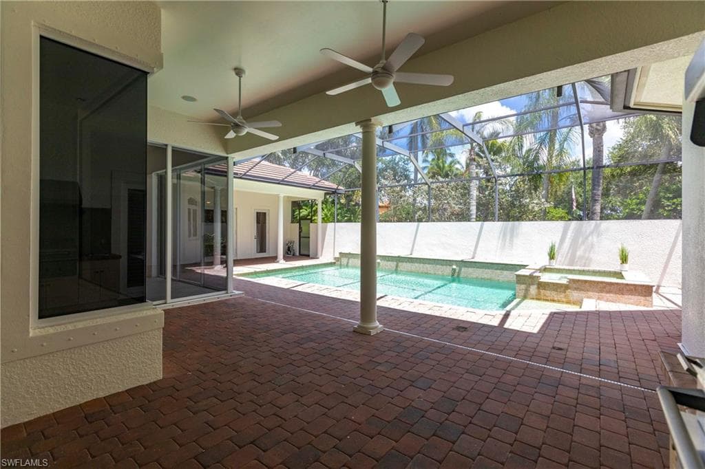 8886 Shenendoah Cir, Naples, FL 34113-26
